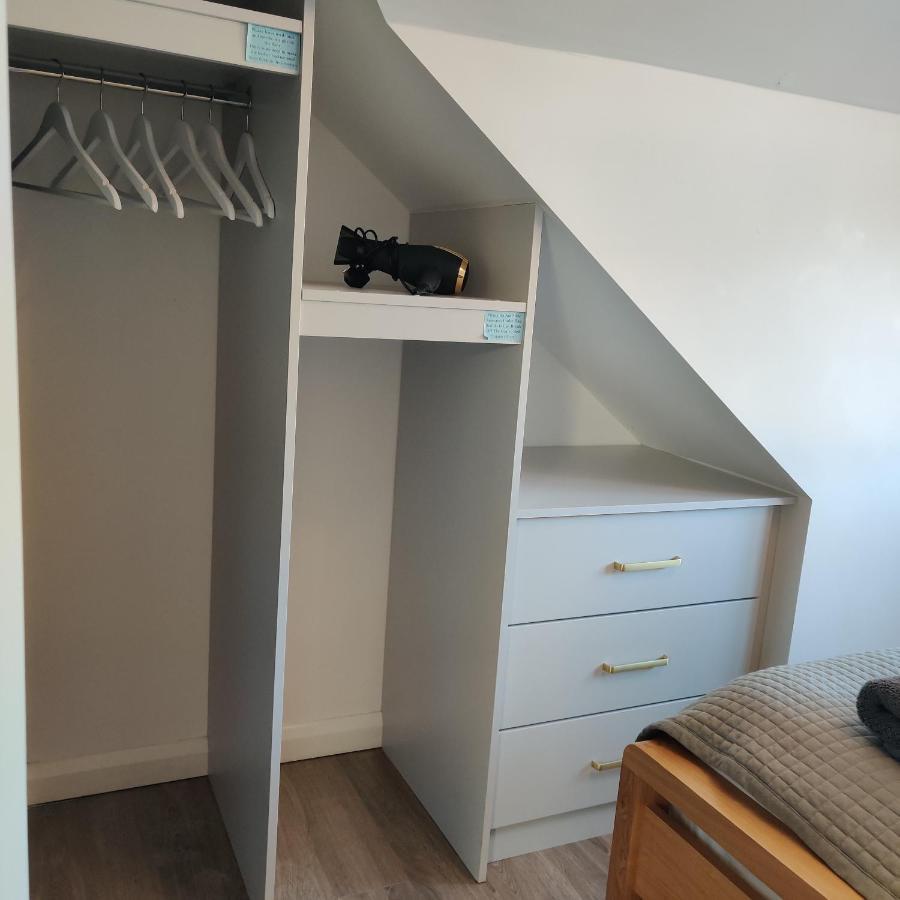 Delightful & Picturesque Modern Detached Apartment, Next To Chester Zoo, Near Park And Ride To City Centre 外观 照片